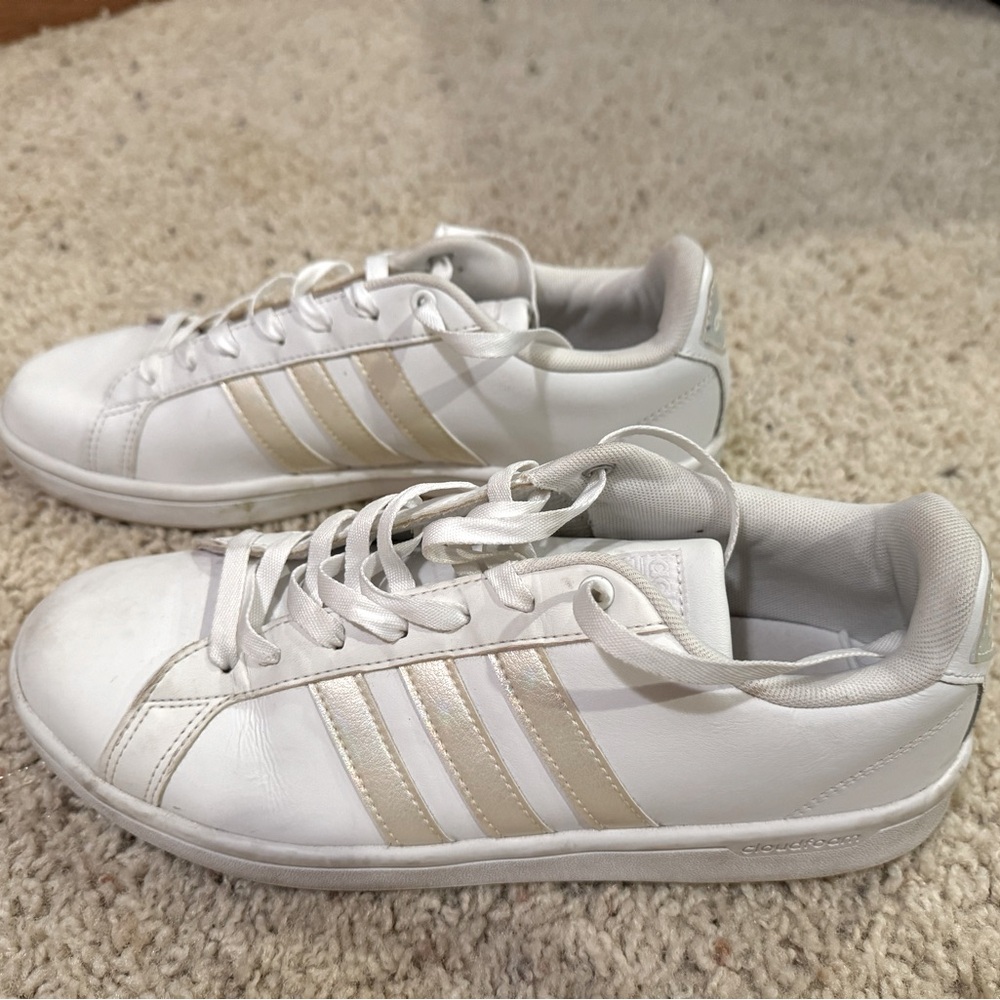 Adidasneo cloud foam white iridescent shoes